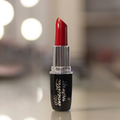 Помада Cinecitta №69 Червоний матовий. Зображення №2