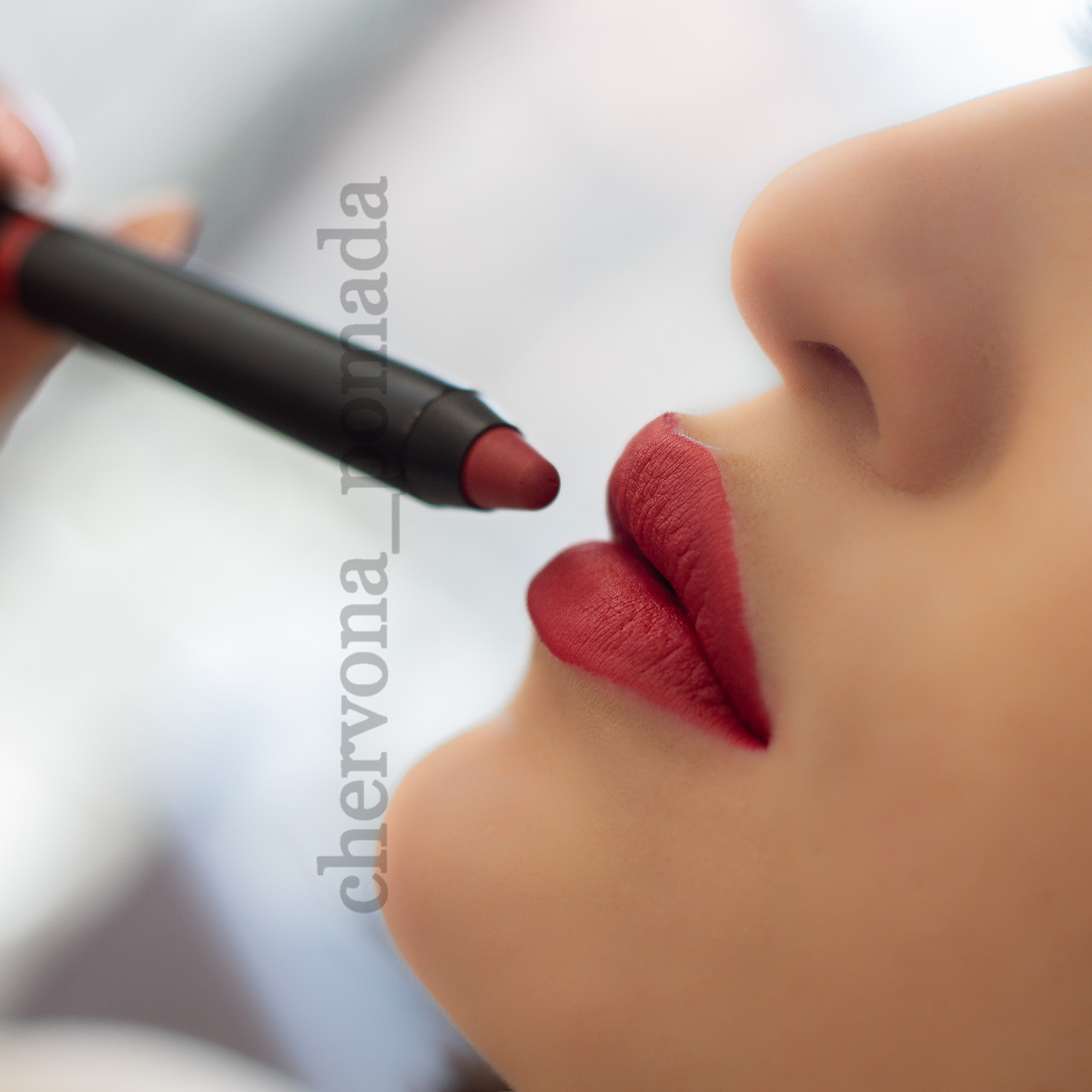 Помада-олівець № 601 VISTUDIO ВІСТУДІО Помада-олівець № 601 VISTUDIO ВІСТУДІО