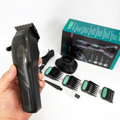 Машинка для стрижки волос VGR V-269 (профессиональная) с дисплеем и 4 насадками, окантовочная машинка. Изображение №6