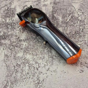 Машинка для стрижки волосся VGR V-647 зі змінними насадками, Машинка для стрижки для дому. Зображення №3