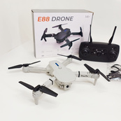 Квадрокоптер E88 мини дрон с HD камерой FPV до 20 мин полета 2 АКБ и КЕЙС. Изображение №4