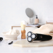 Электробритва MAGIO MG-687 3 головки, сухое/влажное бритье, высувной триммер. Изображение №7