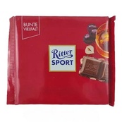 Шоколад Ріттер Спорт з ромом,родзинками,фундуком Ritter Sport rum raisins hazelnuts 100g. Зображення №2