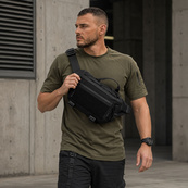 Тактична сумка-бананка через плече чорна з Cordura 1000D, поясна чоловіча сумка з VELCRO та карабіном. Изображение №2 Тактична сумка-бананка через плече чорна з Cordura 1000D, поясна чоловіча сумка з VELCRO та карабіном. Изображение №2