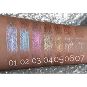 Тіні для повік перламутрові рідкі Colour Intense Shine Streamers 4 мл, № 01 Cloud. Зображення №3 Тіні для повік перламутрові рідкі Colour Intense Shine Streamers 4 мл, № 01 Cloud. Зображення №3