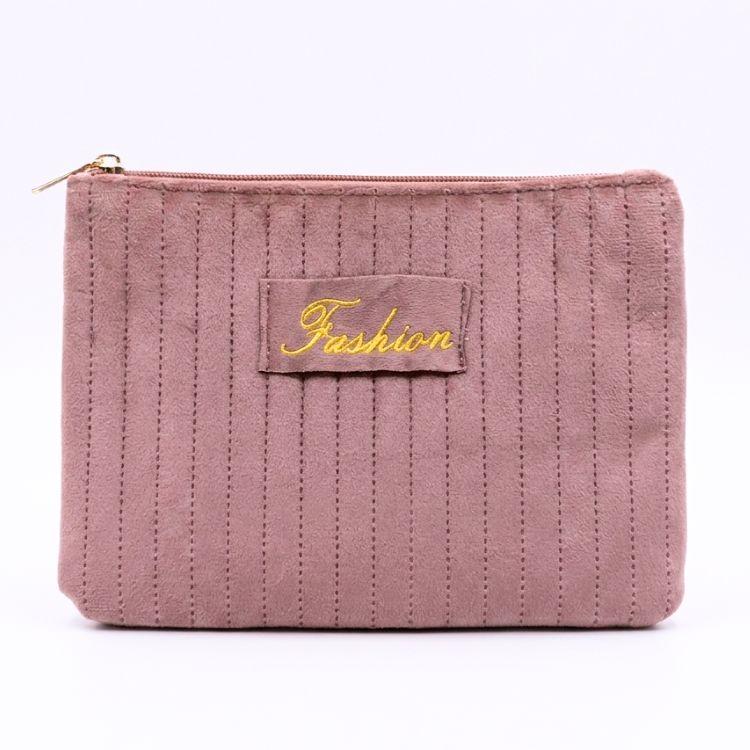 Женская плюшевая косметичка Beauty LUXURY 21,5 см × 14 см WB-4011, зеленая Женская плюшевая косметичка Beauty LUXURY 21,5 см × 14 см WB-4011, зеленая