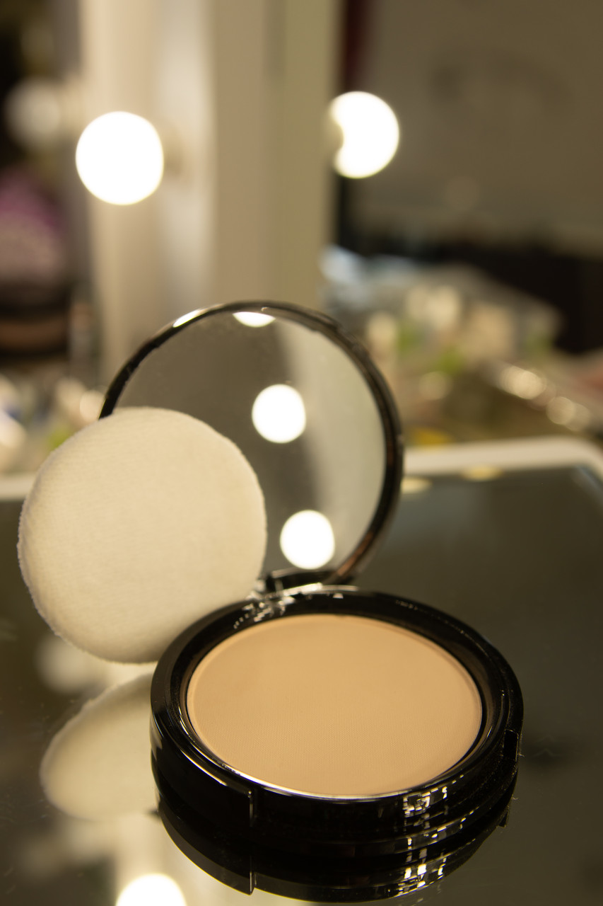 Компактна пудра-коктор Pressed Powder Translucent STARGAZER СТАРГЕЙЗЕР Компактна пудра-коктор Pressed Powder Translucent STARGAZER СТАРГЕЙЗЕР