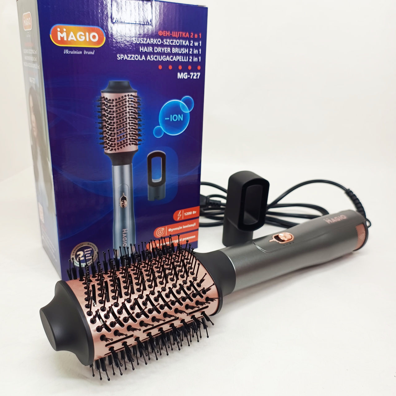 Фен-щетка Magio MG-727 1200Вт Фен-щетка Magio MG-727 1200Вт