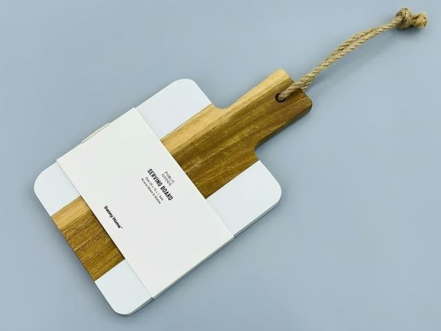 Дошка сервірувальна дерев'яна біла з ручкою та мотузкою Serving Board Дошка сервірувальна дерев'яна біла з ручкою та мотузкою Serving Board