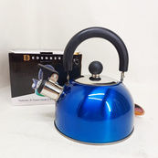 Чайник Edenberg EB-1346 із нержавіючої сталі зі свистком 2.5л Blue. Зображення №3 Чайник Edenberg EB-1346 із нержавіючої сталі зі свистком 2.5л Blue. Зображення №3