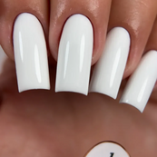 Гель-лак для ногтей Steffani Gel Polish Color 9 мл, 01 Белый. Изображение №2