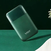 Аккумуляторная мужская мини электробритва VGR V-390 для бритья бороды и усов шейвер Green. Изображение №5 Аккумуляторная мужская мини электробритва VGR V-390 для бритья бороды и усов шейвер Green. Изображение №5