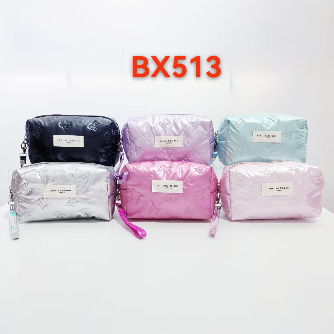 Косметичка Rolling Bridge с бабочками стеганая блестящая BX513 - 6 цветов Косметичка Rolling Bridge с бабочками стеганая блестящая BX513 - 6 цветов
