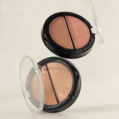 Рум'яна двоколірні Topface "Instyle - Twin Blush On" - PT353 (10 г) 004 - рожево-персиковий сатиновий та золотисто-бежевий сатиновий. Зображення №4 Рум'яна двоколірні Topface "Instyle - Twin Blush On" - PT353 (10 г) 004 - рожево-персиковий сатиновий та золотисто-бежевий сатиновий. Зображення №4