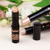 Хайлайтер стік Topface "Skin Twin - Perfect Stick Highlighter" - PT560 (9 г) 002 - Golden Crown (золотистий). Зображення №5 Хайлайтер стік Topface "Skin Twin - Perfect Stick Highlighter" - PT560 (9 г) 002 - Golden Crown (золотистий). Зображення №5