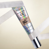 Тональный крем TopFace "Natural Glow CC Cream&Concealer" - PT472 (30 мл) 007 - Warm Cookie (медовый, теплый). Изображение №4 Тональный крем TopFace "Natural Glow CC Cream&Concealer" - PT472 (30 мл) 007 - Warm Cookie (медовый, теплый). Изображение №4
