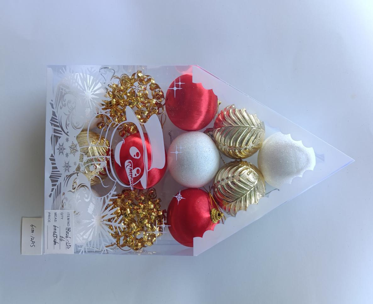 Набор ёлочных шаров 6 см, белые, красные и золотые, 12 шт в упаковке-домике Набор ёлочных шаров 6 см, белые, красные и золотые, 12 шт в упаковке-домике