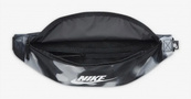 Сумка на пояс Nike NK HERITAGE WAISTPCK - ACCS PR сірий, білий 41 x 10 x 15 см (DR6250-010). Зображення №4 Сумка на пояс Nike NK HERITAGE WAISTPCK - ACCS PR сірий, білий 41 x 10 x 15 см (DR6250-010). Зображення №4