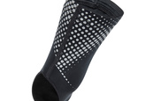 Фиксатор щиколотки Reebok Ankle Support черный Уни S. Изображение №2 Фиксатор щиколотки Reebok Ankle Support черный Уни S. Изображение №2