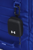 Ключниця Under Armour Contain Micro чорний Уні 4,3x7,6x7,6 см. Зображення №4 Ключниця Under Armour Contain Micro чорний Уні 4,3x7,6x7,6 см. Зображення №4