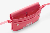 Сумка крос-боді Nike W NSW FUTURA 365 CROSSBODY 3L рожевий Жін 22х16х6см. Зображення №4 Сумка крос-боді Nike W NSW FUTURA 365 CROSSBODY 3L рожевий Жін 22х16х6см. Зображення №4