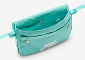 Сумка крос-боді Nike W NSW FUTURA 365 CROSSBODY 3L бірюзовий Жін 22х16х6см. Зображення №4 Сумка крос-боді Nike W NSW FUTURA 365 CROSSBODY 3L бірюзовий Жін 22х16х6см. Зображення №4