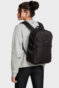 Рюкзак Under Armour Studio Campus BP 19,5L чорний Жін 28х40,5х15 см. Зображення №6 Рюкзак Under Armour Studio Campus BP 19,5L чорний Жін 28х40,5х15 см. Зображення №6