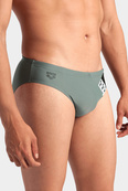 Плавки-сліпи для чоловіків Arena STRIPE SWIM BRIEFS оливкй, чорний Чол 85. Зображення №6 Плавки-сліпи для чоловіків Arena STRIPE SWIM BRIEFS оливкй, чорний Чол 85. Зображення №6