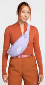 Сумка на пояс Nike NK HERITAGE WAISTPACK - FA21 3L фіолетовий Уні 41х10х15 см. Зображення №9 Сумка на пояс Nike NK HERITAGE WAISTPACK - FA21 3L фіолетовий Уні 41х10х15 см. Зображення №9
