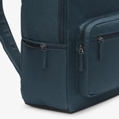 Рюкзак Nike NK HERITAGE Eugene BKPK 23L темно-зеленый Уни 43x30x15 см. Изображение №9 Рюкзак Nike NK HERITAGE Eugene BKPK 23L темно-зеленый Уни 43x30x15 см. Изображение №9