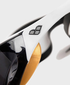 Очки для плавания Arena COBRA EDGE SWIPE черный, белый, золотой Уни OSFM. Изображение №5 Очки для плавания Arena COBRA EDGE SWIPE черный, белый, золотой Уни OSFM. Изображение №5