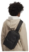 Сумка Under Armour Triumph Utility Sling 10L чорний Уні 33 х 24 х 9 см. Зображення №3 Сумка Under Armour Triumph Utility Sling 10L чорний Уні 33 х 24 х 9 см. Зображення №3
