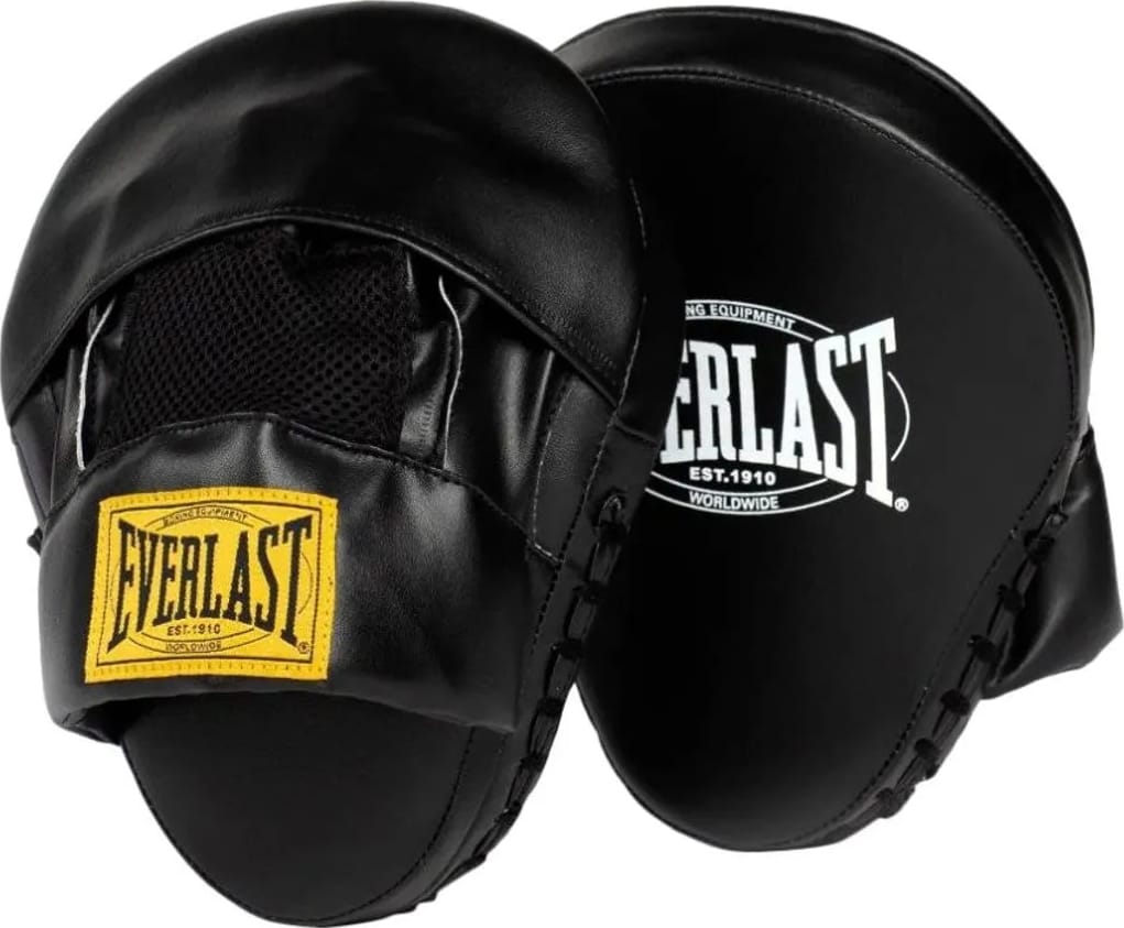 Лапи боксерські Everlast 1910 FOCUS MITTS чорний One Size (P00003360) Лапи боксерські Everlast 1910 FOCUS MITTS чорний One Size (P00003360)
