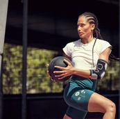Фиксатор локтя Adidas Elbow Support черный, серый S (ADSU-12531BK-NL). Изображение №7 Фиксатор локтя Adidas Elbow Support черный, серый S (ADSU-12531BK-NL). Изображение №7