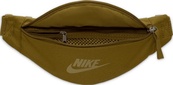 Сумка на пояс Nike NK HERITAGE S WAISTPACK 1L горчичный Уни 28 x 8 x 13 см (DB0488-716). Изображение №6 Сумка на пояс Nike NK HERITAGE S WAISTPACK 1L горчичный Уни 28 x 8 x 13 см (DB0488-716). Изображение №6