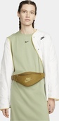 Сумка на пояс Nike NK HERITAGE S WAISTPACK 1L горчичный Уни 28 x 8 x 13 см (DB0488-716). Изображение №7 Сумка на пояс Nike NK HERITAGE S WAISTPACK 1L горчичный Уни 28 x 8 x 13 см (DB0488-716). Изображение №7