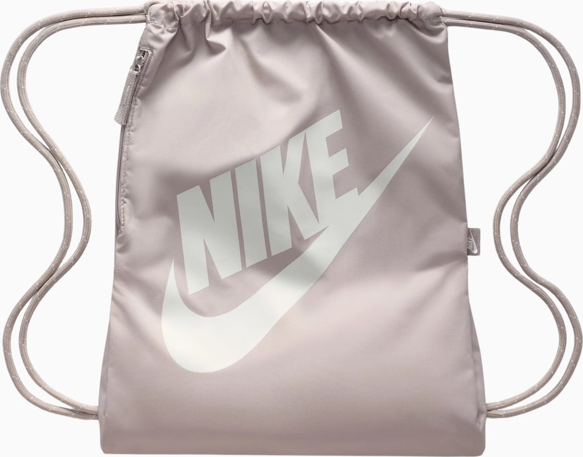Рюкзак-мішок Nike NK HERITAGE DRAWSTRING 13L сірий Уні 33 х 43 см (DC4245-009) Рюкзак-мішок Nike NK HERITAGE DRAWSTRING 13L сірий Уні 33 х 43 см (DC4245-009)