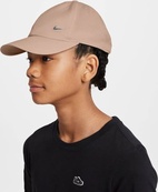 Кепка Nike K NK DF CLUB CAP US CB MTSWSH бежевый Детский One Size (FB5064-200). Изображение №4 Кепка Nike K NK DF CLUB CAP US CB MTSWSH бежевый Детский One Size (FB5064-200). Изображение №4
