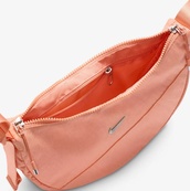 Сумка Nike NK AURA CRESCENT CROSSBODY 4L оранжевый Жен 30 х 18 х 10 см (HQ4370-844). Изображение №4 Сумка Nike NK AURA CRESCENT CROSSBODY 4L оранжевый Жен 30 х 18 х 10 см (HQ4370-844). Изображение №4