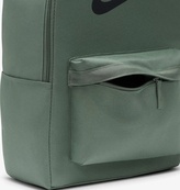 Рюкзак Nike NK HERITAGE BKPK 25L голубой 43 х 30,5 х 15 см (DC4244-364). Изображение №6 Рюкзак Nike NK HERITAGE BKPK 25L голубой 43 х 30,5 х 15 см (DC4244-364). Изображение №6
