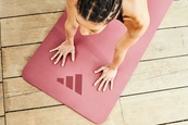 Килимок для пілатесу Adidas Pilates Mat рожевий 180 х 63 х 1,5 см (ADYG-10650MR-NL). Зображення №6 Килимок для пілатесу Adidas Pilates Mat рожевий 180 х 63 х 1,5 см (ADYG-10650MR-NL). Зображення №6