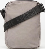 Сумка кросс-боди Nike JAN AIRBORNE FESTIVAL BAG 0,75L бежевая 17 х 12,5 х 3 см (9A0631-G5O). Изображение №4 Сумка кросс-боди Nike JAN AIRBORNE FESTIVAL BAG 0,75L бежевая 17 х 12,5 х 3 см (9A0631-G5O). Изображение №4