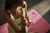 Коврик для йоги Adidas Yoga Mat розовый 183 х 61 х 1 см. Изображение №6 Коврик для йоги Adidas Yoga Mat розовый 183 х 61 х 1 см. Изображение №6