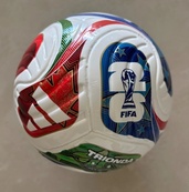 М'яч футбольний Adidas Trionda Mini World Cup 26 (розмір 1) JD8034 яскравий сувенірний м'ячик 15 см. Зображення №4 М'яч футбольний Adidas Trionda Mini World Cup 26 (розмір 1) JD8034 яскравий сувенірний м'ячик 15 см. Зображення №4