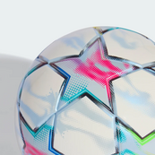Футбольний м'яч adidas UEFA Champions League 26/27 Mini KE9770. Изображение №3 Футбольний м'яч adidas UEFA Champions League 26/27 Mini KE9770. Изображение №3