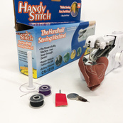 Портативная мини-швейная машинка HANDY SWITCH CS-101B, Ручная швейная машинка удобная компактная. Изображение №14