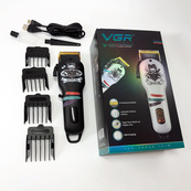 Машинка для стрижки волос и бороды профессиональная VGR V-699 с насадками и LED дисплеем. Цвет: черный. Изображение №3