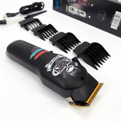 Машинка для стрижки волос и бороды профессиональная VGR V-699 с насадками и LED дисплеем. Цвет: черный. Изображение №17