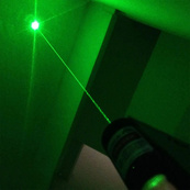 Лазерная указка Green Laser Pointer JD-303, Лазеры с зеленым лучом, Лазерная указка брелок. Изображение №18